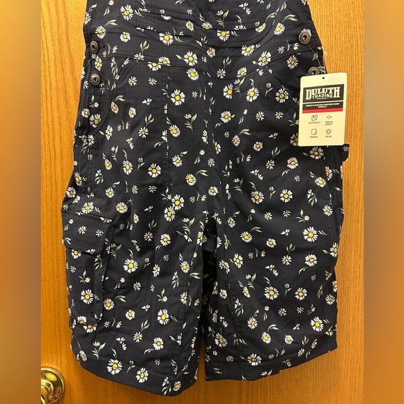 Duluth Trading Heirloom Short Overalls New - Picture 6 of 11